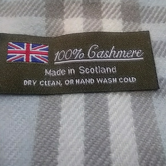 100% Cashmere scarf made in Scotland - Picture 4 of 4